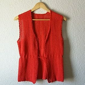 Vintage hand made red knited vest⚘